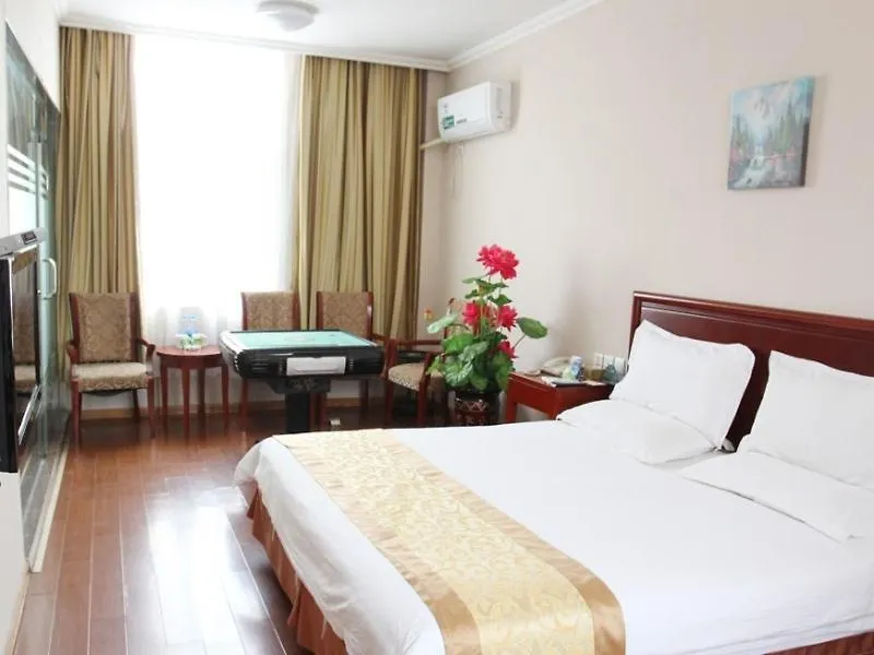 Greentree Inn Henan Xinyang Gushi Zhongshan Avenue Hongsu Avenue Express Hotel Yaowandukou