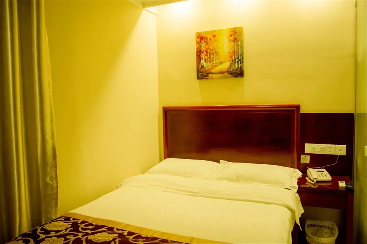 Greentree Inn Henan Xinyang Gushi Zhongshan Avenue Hongsu Avenue Express Hotel Yaowandukou