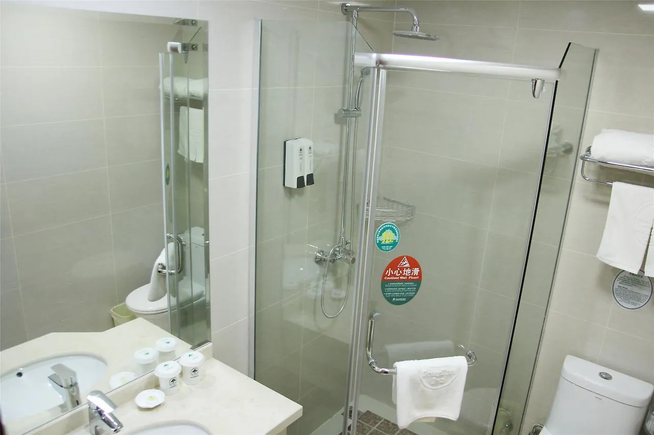 ***  Greentree Inn Henan Xinyang Gushi Zhongshan Avenue Hongsu Avenue Express Hotel Yaowandukou China